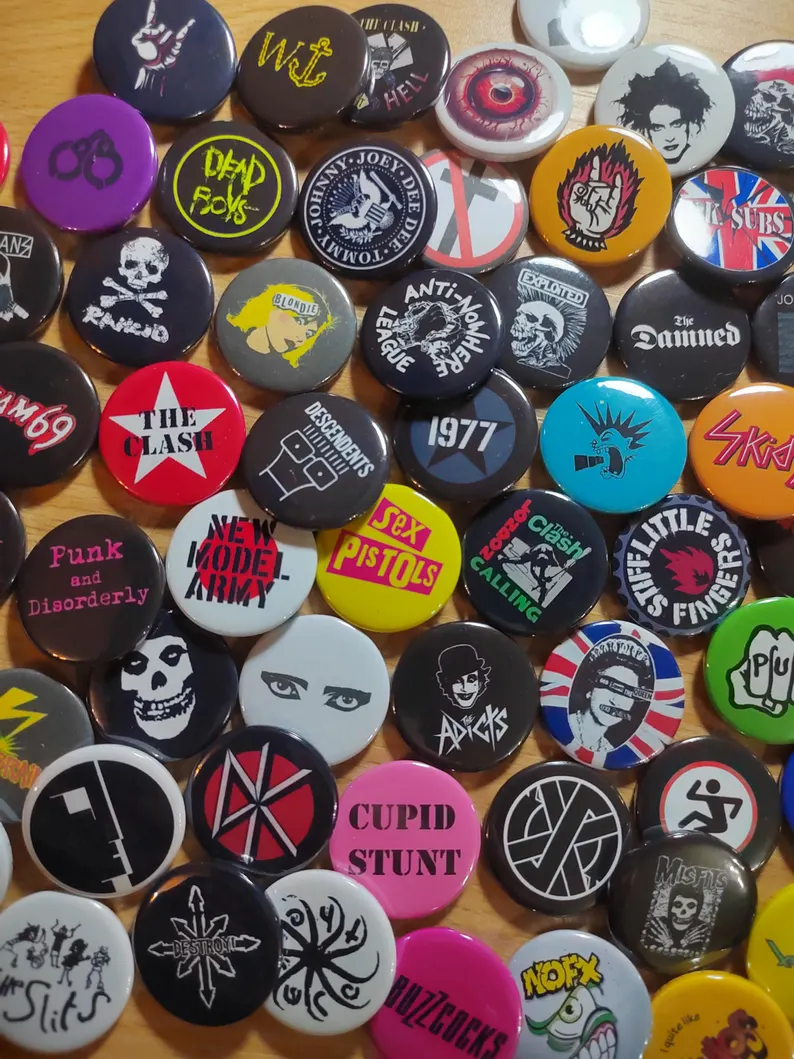 250+ Creative Button Pack